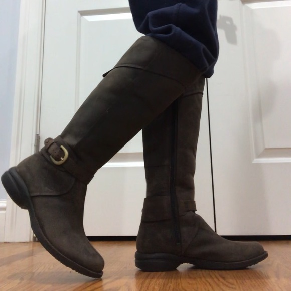 Expensive Merrell high boots - Picture 4 of 6